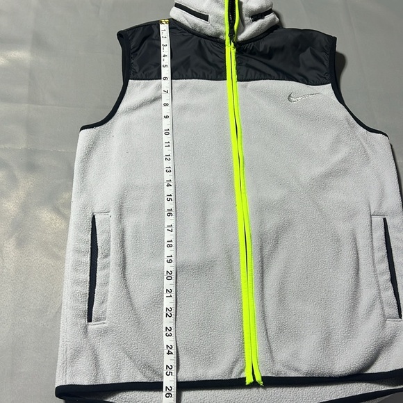 Nike fleece vest size M - Picture 7 of 8